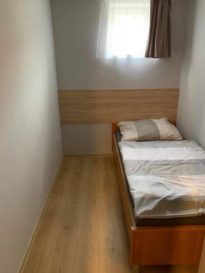 Beregi Apartman Tiszaújváros Exterior foto