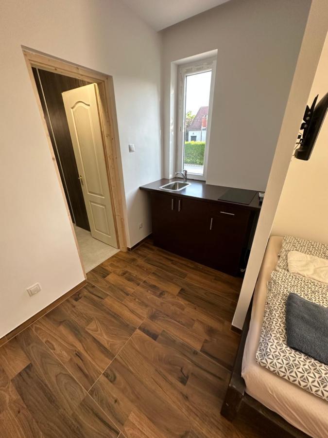 Beregi Apartman Tiszaújváros Exterior foto